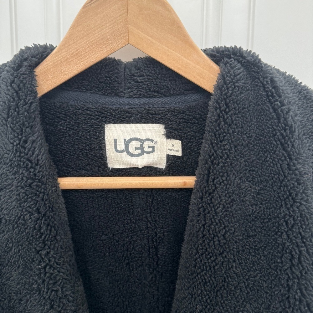 UGG Women's Wrap. Size M. Charcoal Gray. New! - Picture 4 of 5